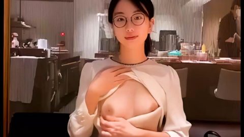 【獨家AI修復】高顏值反差婊 吳夢菲全集洩密 人前女神 背後騷母狗 眼鏡戴的越大越騷 高清畫質