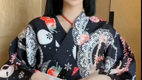 【獨家AI修復】美术老师兼秀人网女神模特【一颗甜蛋黄a】土豪私人订制露三点假屌自慰反差类型的宝藏女孩