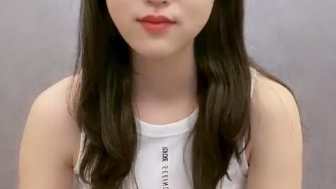 神似劉亦菲，20歲大美女，【一朵喇叭花】3-15，清純氣質大學生與男友淫亂~~！