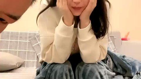 神似劉亦菲，20歲大美女，【一朵喇叭花】3-17，清純氣質大學生與男友淫亂~~！