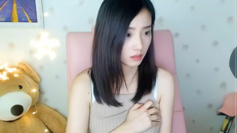 【獨家AI修復】鬥魚TV綠播高素質美女@祖祖小姨媽下海，土豪收費房直播大尺度誘惑