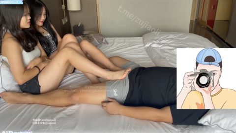 【印象足拍51】，最新大神破解，兩個大學生，盡情玩弄美足，口交，玩弄堅挺美乳爽炸了！